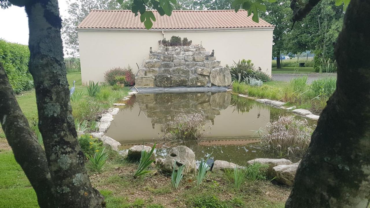 Maison Calme Et Paisible La Faye  Экстерьер фото